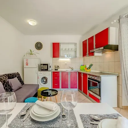 Abazur Apartment
