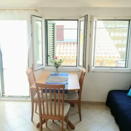 Abazur Apartment *