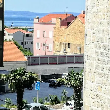 Abazur *