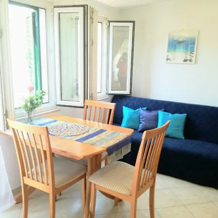 Abazur Apartment