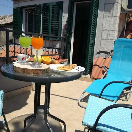 Apartment Abazur
