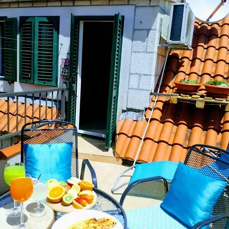 Apartment Abazur